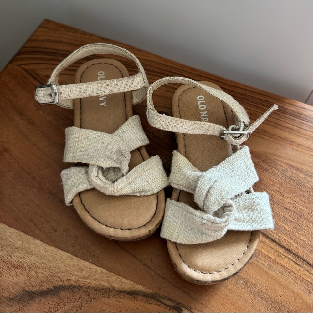 Old Navy Toddler Platform Sandals - Tan and Cream